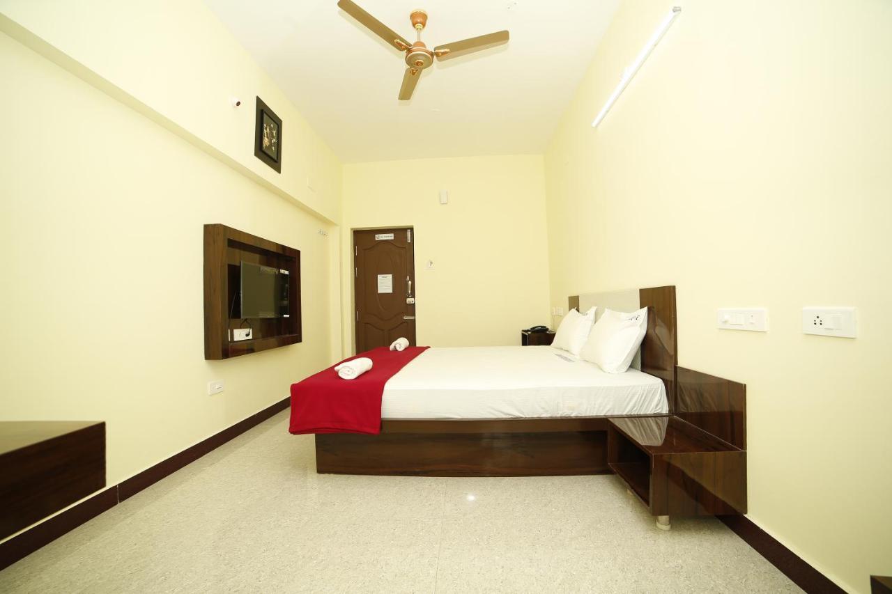 Akash Residency Hotel Rameswaram Bagian luar foto